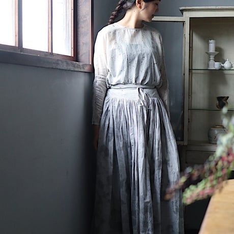 tabrik コットンシルクスカート　＜GRAY・墨柄＞