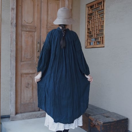 tabrik　リネンギャザーローブ　＜濃泥藍＞