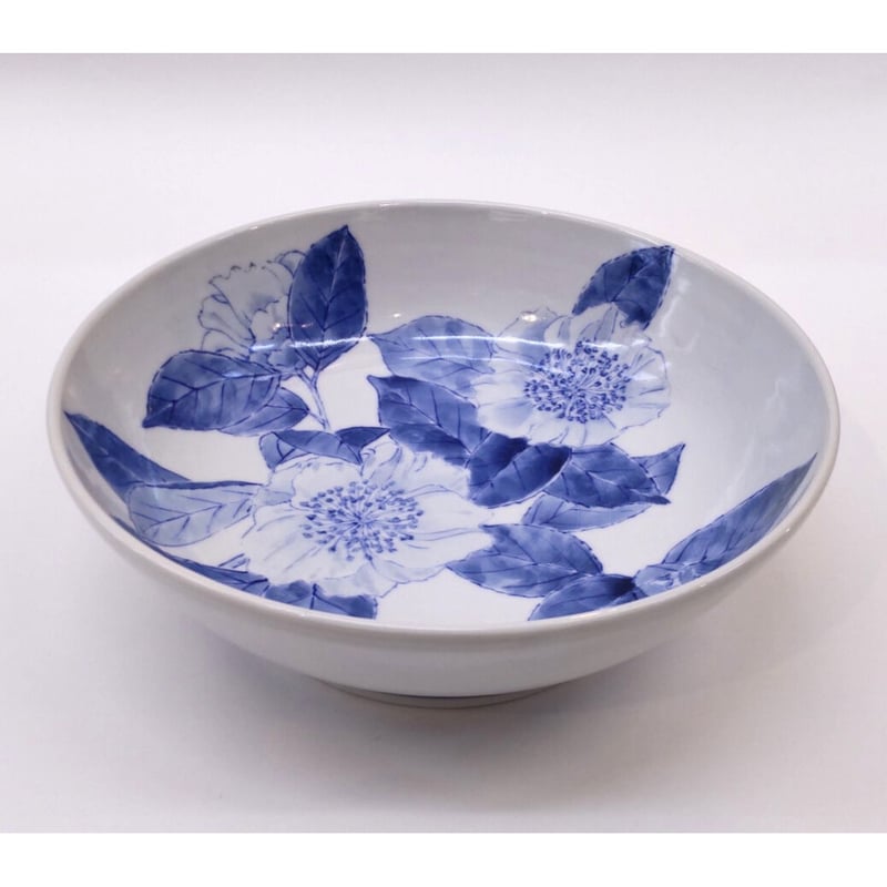 【新品未使用】東海林晴美 染付鉄絵 陶器製大皿 28cm 東海林晴美 「紅白椿文鉢」 | 恵埜画廊STORE