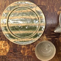 【新品未使用】東海林晴美 染付鉄絵 陶器製大皿 28cm 新品未使用】東海林晴美 染付鉄絵 陶器製大皿 28cm - メルカリ