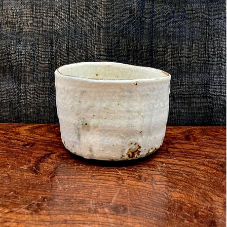 【新品未使用】東海林晴美 染付鉄絵 陶器製大皿 28cm CATEGORY 陶芸 | 恵埜画廊STORE