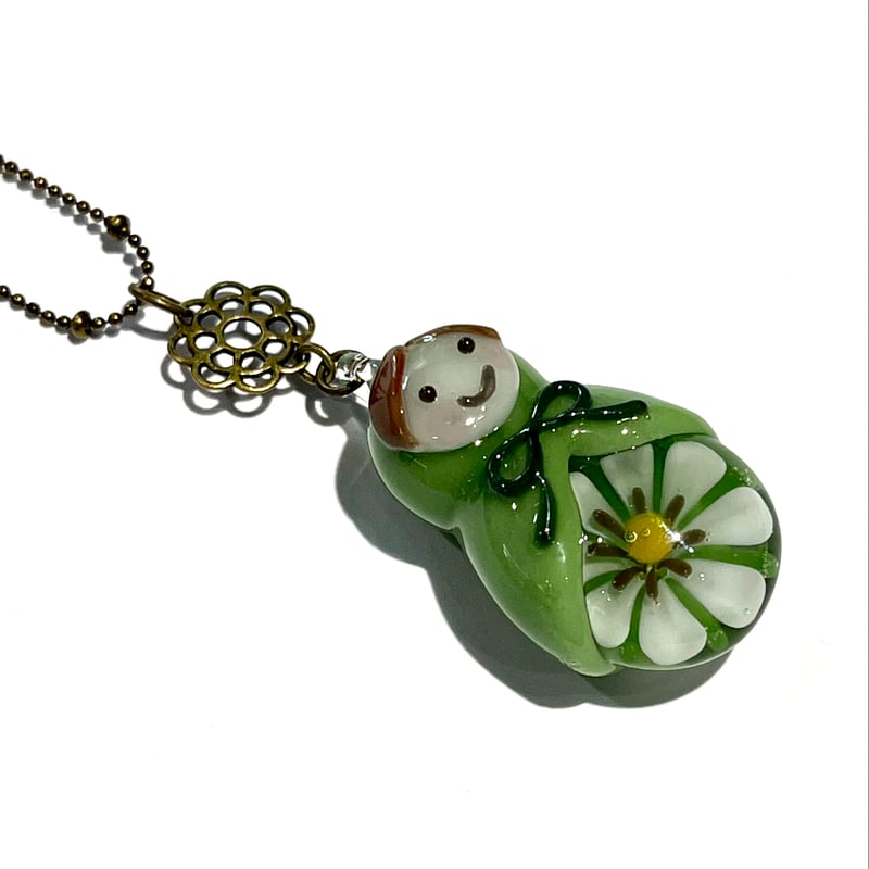 現品】マトリョーシカネックレス(黄緑／白い花)① | ぐり工房 Online Shop
