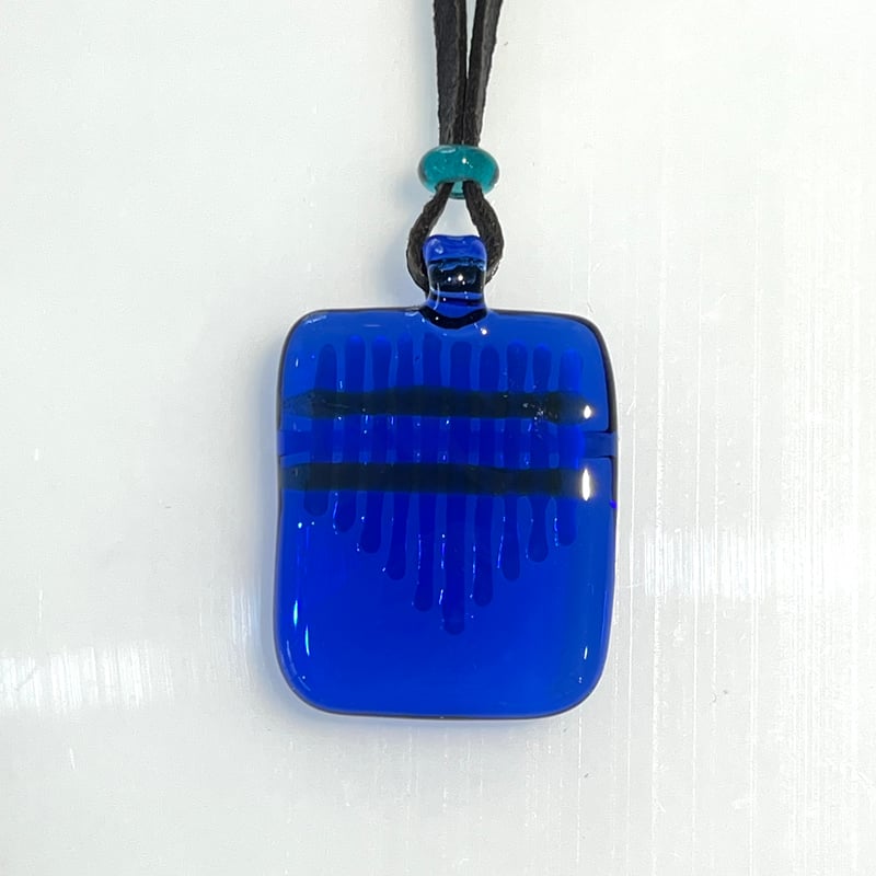 カリンバ♪ガラスペンダント(角形/Blue) | ぐり工房 Online Shop