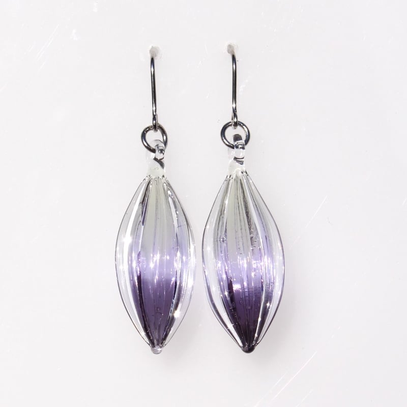 guridrops】春色グラデーションのカカオの実ピアス／イヤリング(Purple