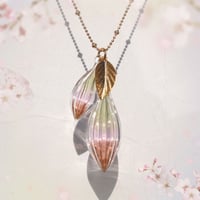 【guridrops】春色グラデーションのカカオの実ネックレス(2粒/Pink)