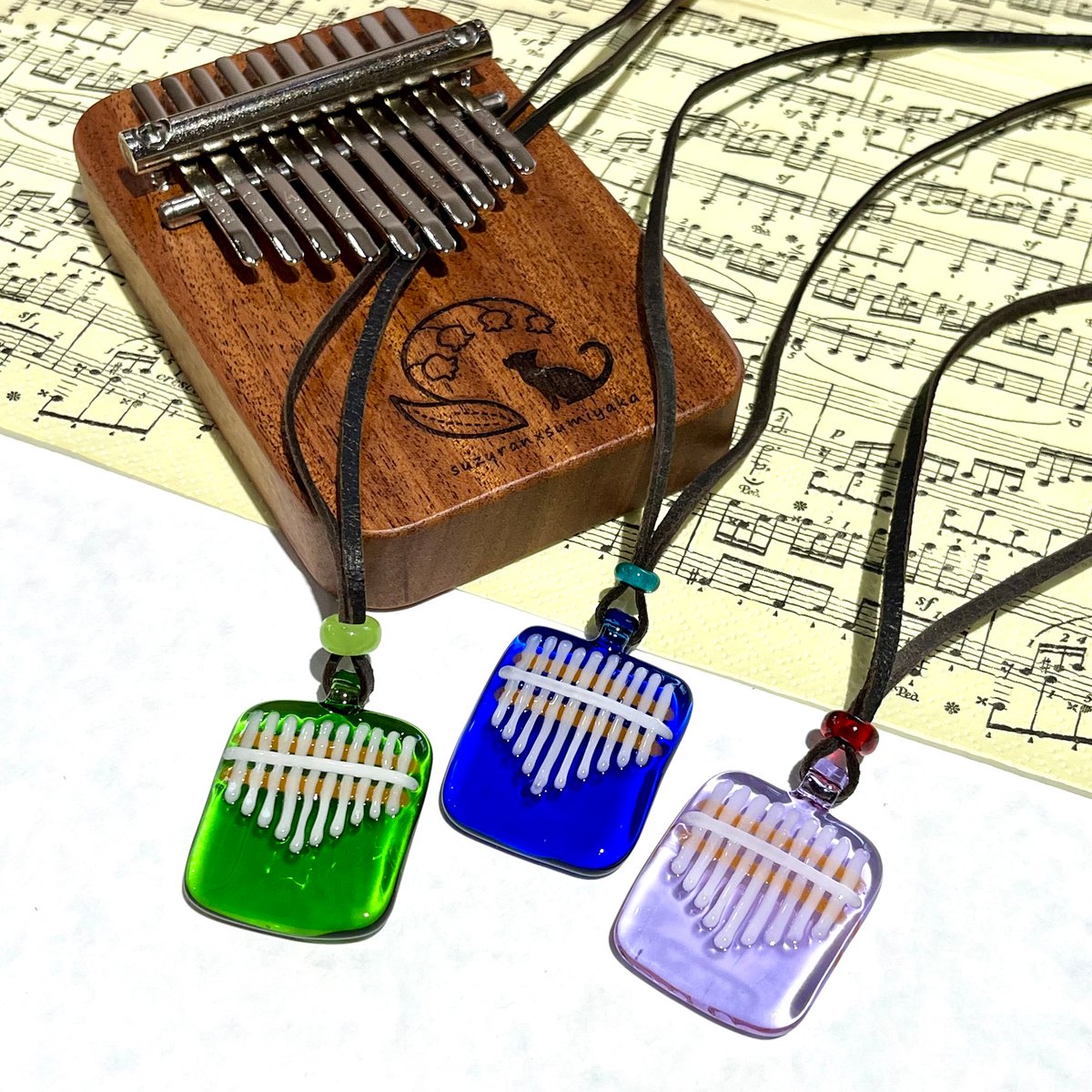 カリンバ♪ガラスペンダント(角形/Green) | ぐり工房 Online Shop