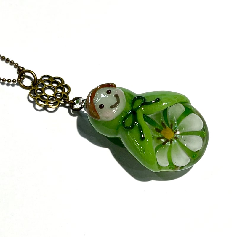 現品】マトリョーシカネックレス(黄緑／白い花)② | ぐり工房 Online Shop