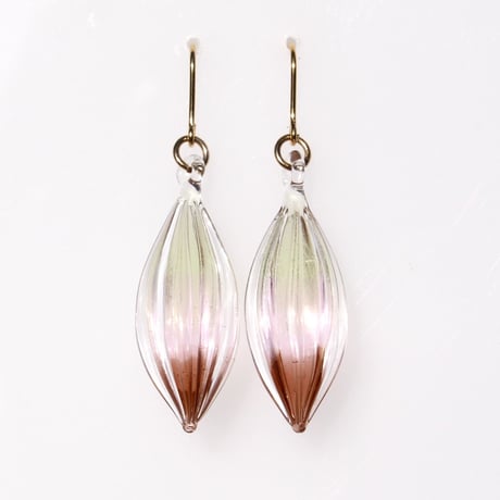 【guridrops】春色グラデーションのカカオの実ピアス／イヤリング(Pink)