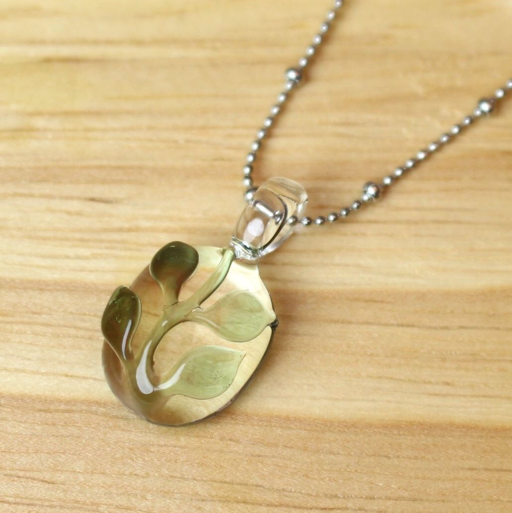 guridrops】透明の葉っぱネックレス | ぐり工房 Online Shop