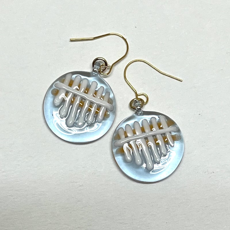 カリンバ♪ガラスピアス／イヤリング(丸形/Purple) | ぐり工房 Online Shop