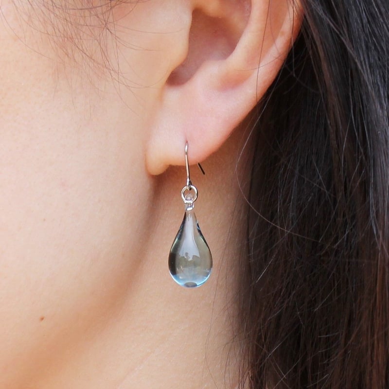 guridrops】しずくピアス/イヤリング(M)Ice Blue | ぐり工房 guridrops】しずくピアス/イヤリング(M)Ice Blue | ぐり工房