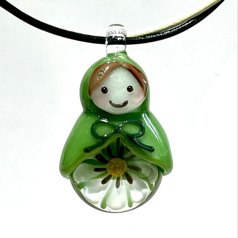 緑と白の編み紐チョーカー 現品】マトリョーシカチョーカー(黄緑／白い花) | ぐり工房 Online Shop