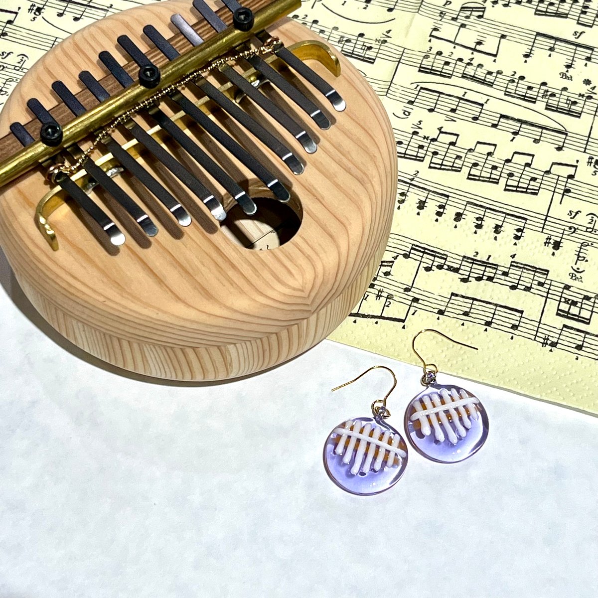 カリンバ♪ガラスピアス／イヤリング(丸形/Purple) | ぐり工房 Online Shop