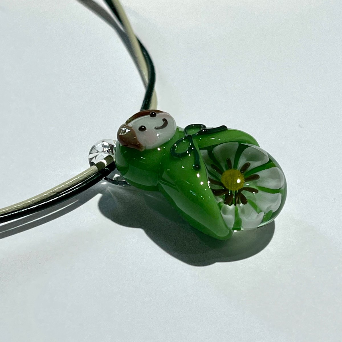 現品】マトリョーシカチョーカー(黄緑／白い花) | ぐり工房 Online Shop