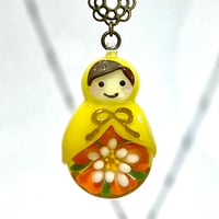 【現品】マトリョーシカネックレス(黄色／オレンジの花) ②