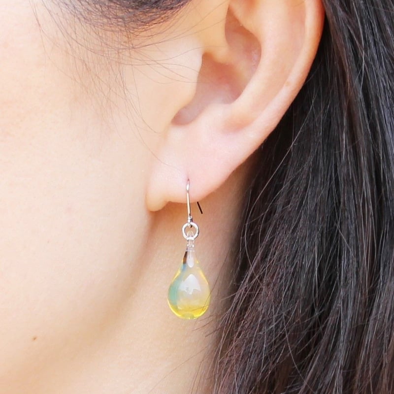 guridrops】しずくピアス／イヤリング(M)Opal Yellow | ぐり工房 On