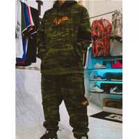 UNDERRATED Sweatsuit Camo