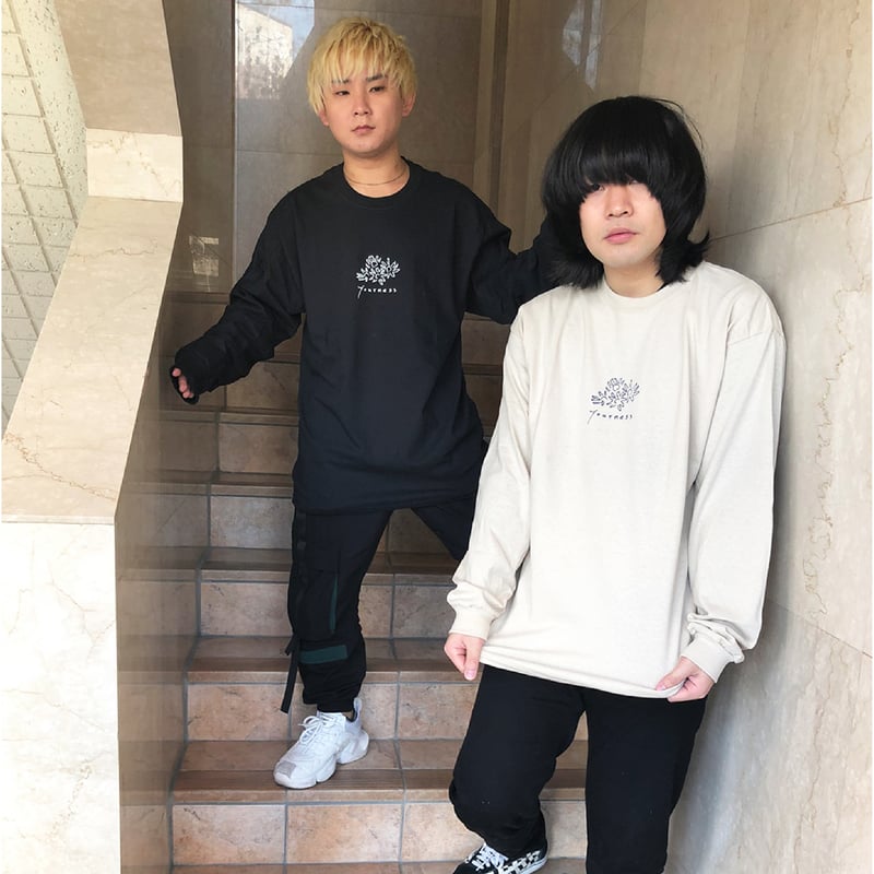 ユアネス / お花ロングスリーブTシャツ | pochilu STORE