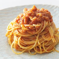 焼き海老とアンチョビのバーニャトマトソース