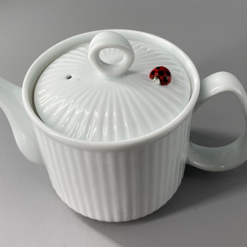 斑紫銅　葡萄にてんとう虫　晴雲作　茶道具　送料込み250619 斑紫銅 葡萄にてんとう虫 晴雲作 茶道具 送料込み250619 斑紫銅 葡萄