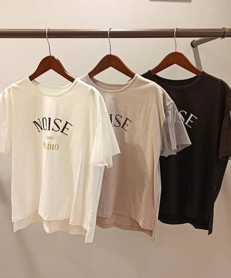 チュールスリーブロゴTシャツ・全3色(¥9,790)