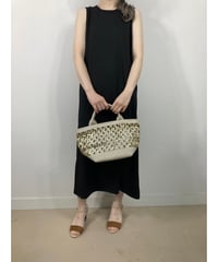 リブノースリーブワンピース・全３色・（￥9,790）