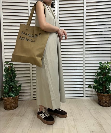 ノースリーブロングワンピース・全3色(¥12,980)