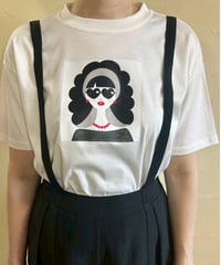 サングラスガールイラストTシャツ・全3色(￥7,590)