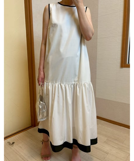配色ラインノースリーブワンピース・全3色(￥10,780)