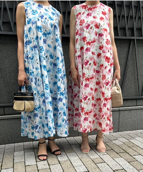 フラワープリントバックリボンワンピース・全３色  (¥15,180)