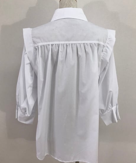 テープショルダーブラウス・全3色・24SS022　　　　　　　　　　　　　　　　　　　　　　　　　　　　（￥9,790）