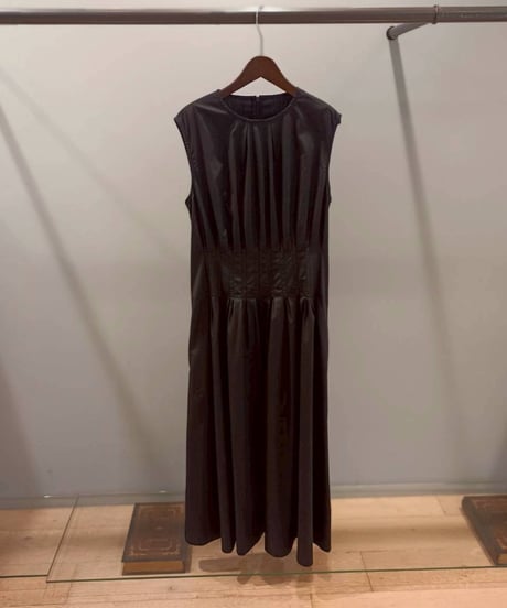 ウエストタックフレンチワンピース・全3色(￥10,780)