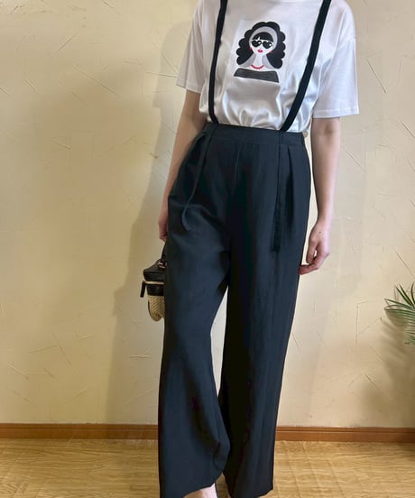 サングラスガールイラストTシャツ・全3色(￥7,590)