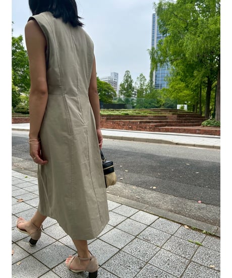 バルーンラインワンピース・全3色(¥14,080)