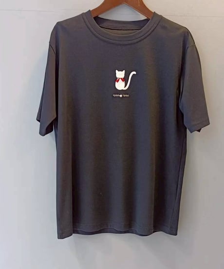 CATプリントTシャツ・全3色(￥7,590)