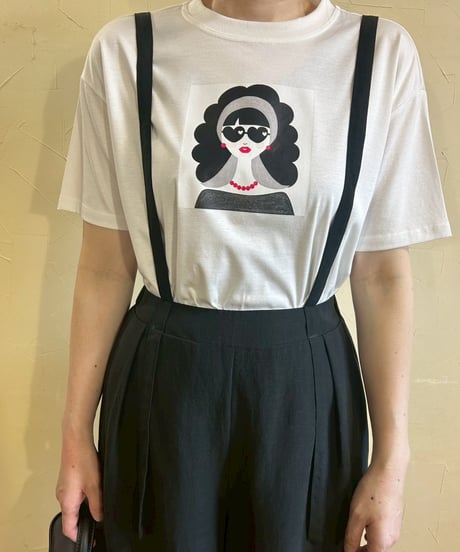 サングラスガールイラストTシャツ・全3色(￥7,590)