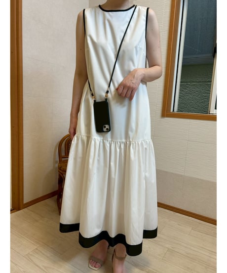 配色ラインノースリーブワンピース・全3色(￥10,780)