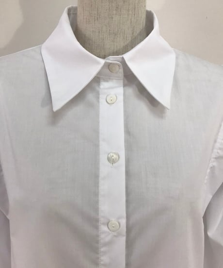 テープショルダーブラウス・全3色・24SS022　　　　　　　　　　　　　　　　　　　　　　　　　　　　（￥9,790）