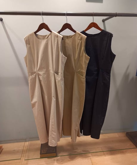 バルーンラインワンピース・全3色(¥14,080)