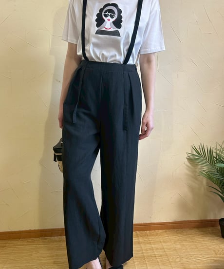 サングラスガールイラストTシャツ・全3色(￥7,590)