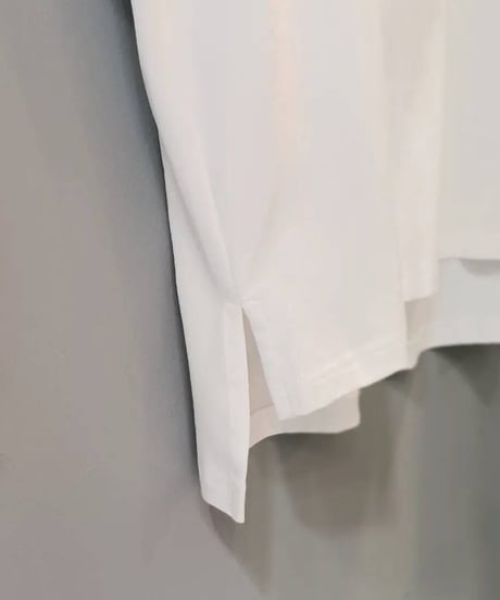 チュールスリーブロゴTシャツ・全3色(¥9,790)
