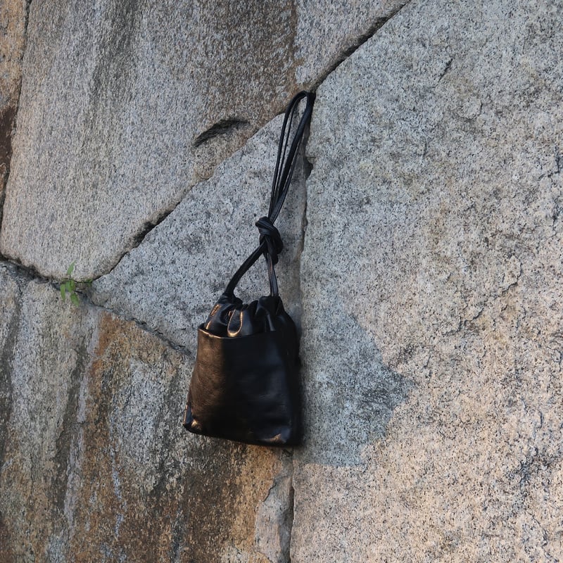 数量限定｜Leather pouch | URU TOKYO