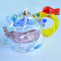 【新品未使用】リスとチューリップのガラスオイルランプ（キッタヨーコ） クジラのオイルランプ | キッタヨーコ