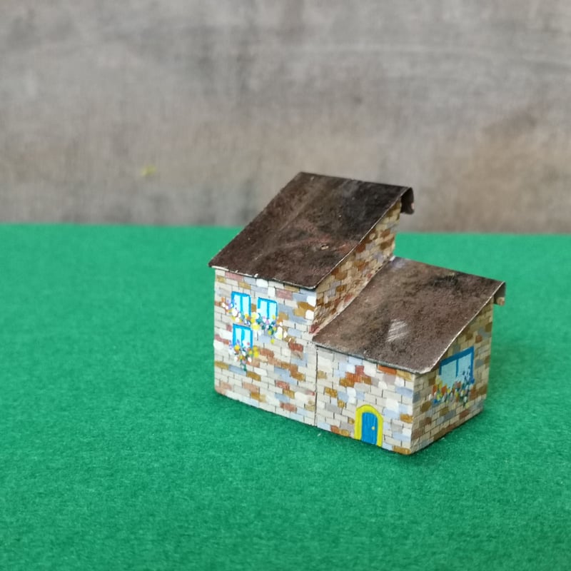 木でできた小さなレンガのお家 | uoji's STORE