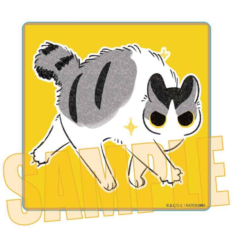 猫bugページ A white cat with a strange pattern on its head rubs its