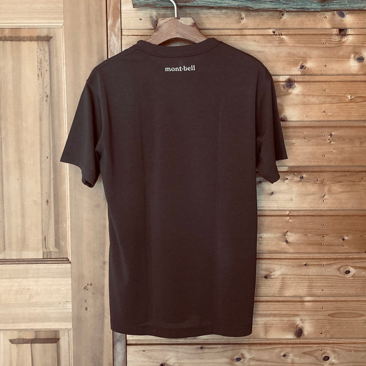 【関税込み】Charlie Constantinou ブラウン サークル Tシャツ fit=scale-down,w=1200