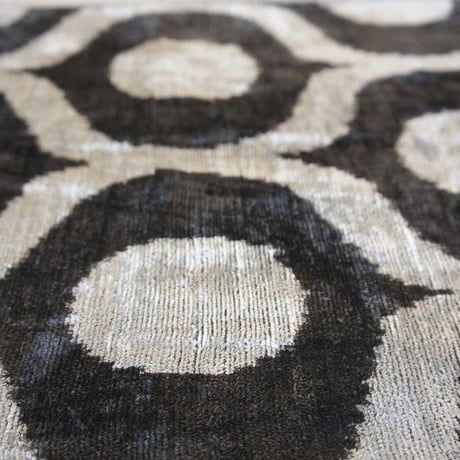 Velvet Ikat (black)