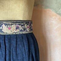 ミャオ族刺繍布 エプロンスカート