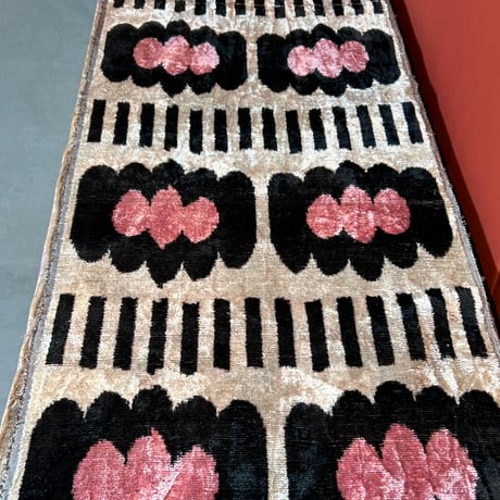 Velvet ikat