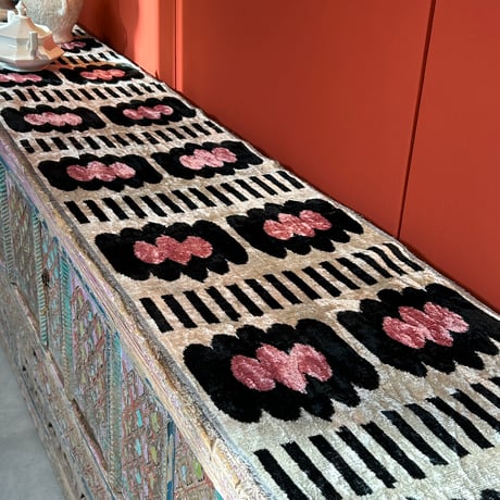 Velvet ikat